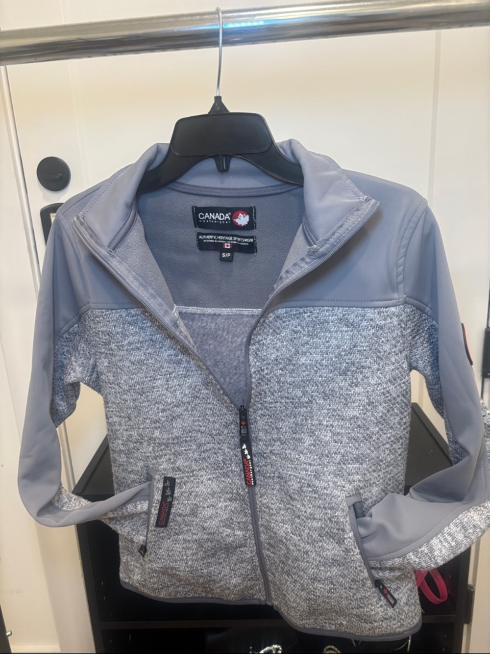 CANADA Full-Zip Jacket - Picture 5 of 5